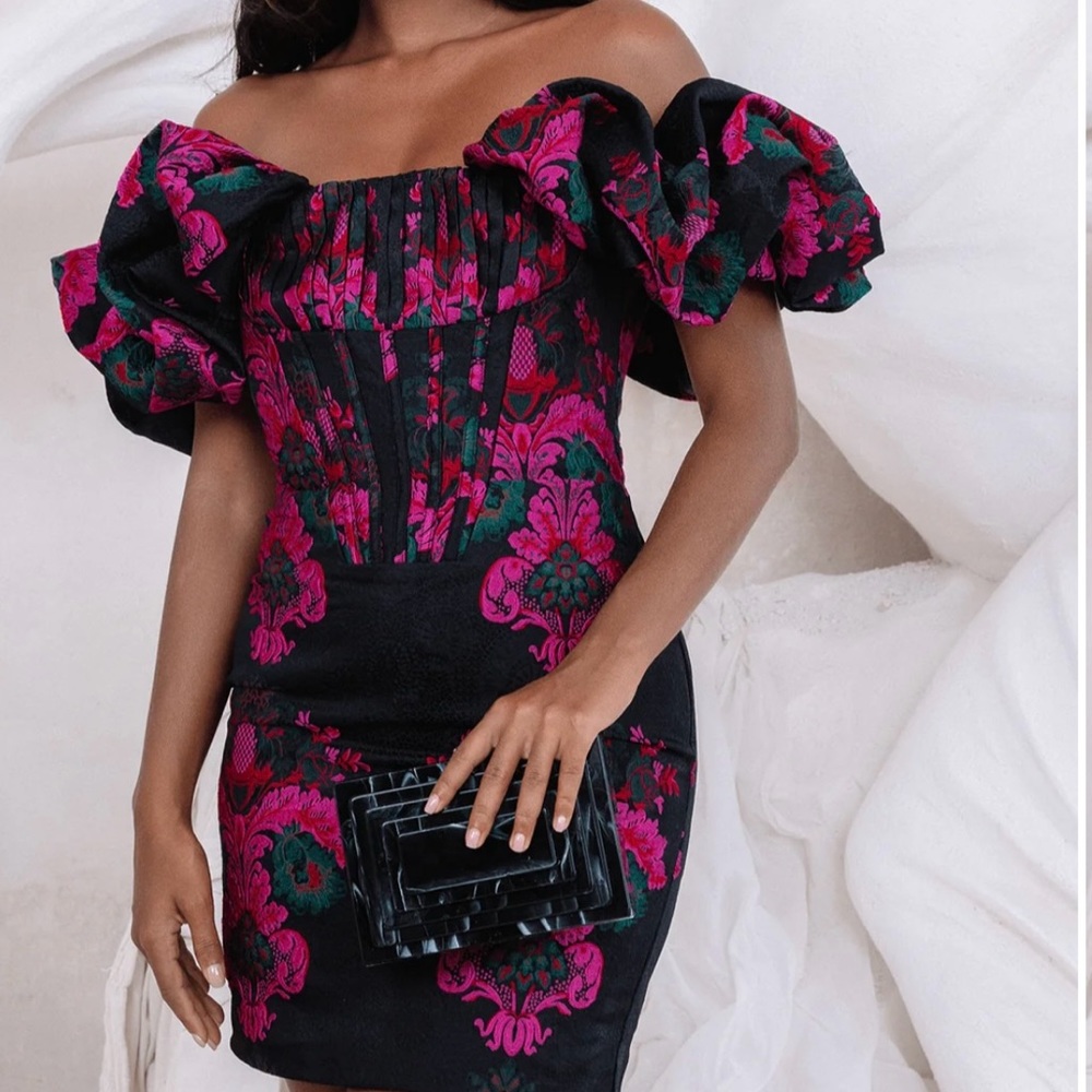 LAVISH ALICE STACIA JACQUARD PUFF SLEEVE MINI DRESS IN BLACK & PURPLE US 12